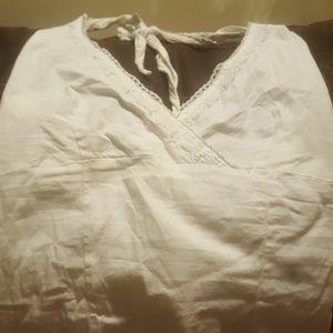 sleeveless top